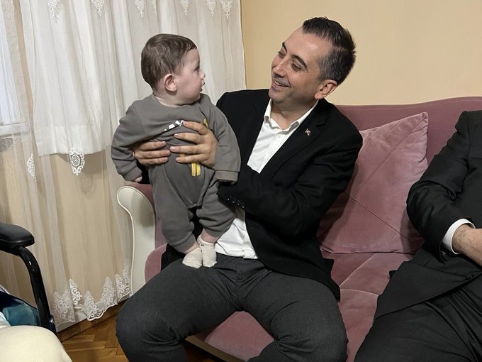 Özcan Yılmaz ve kıymetli ailesini hanelerinde ziyaret