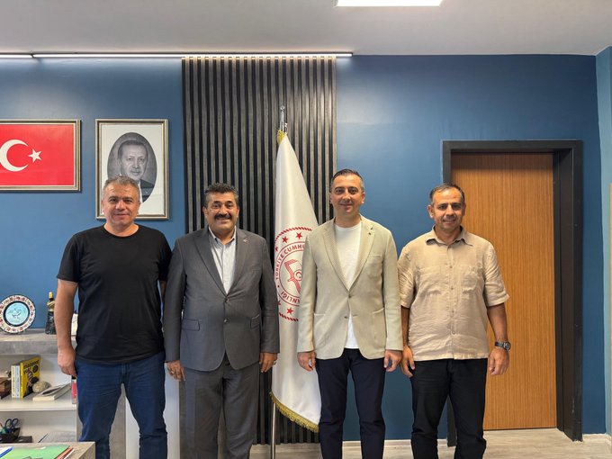 Kağıthane İlçe Milli Eğitim Müdürümüz Mustafa Hoşyiğit’i ziyaret ettik.