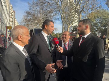 Papa XIV. Leo’nun Saint Esprit Katedrali toplantı