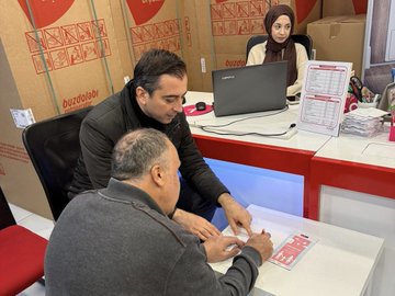 8 Aralık Kurtuluş Caddesi